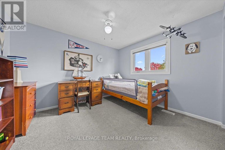 29022386/1633-grey-nuns-drive/convent-glen-south/ottawa/ontario/K1C1T8_16
