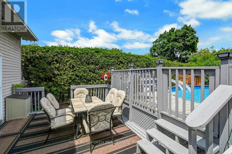 28613589/6156-vineyard-drive/convent-glen/ottawa/ontario/K1C2N6_30
