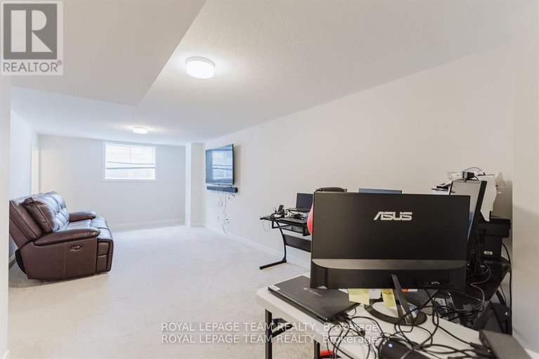 28959993/611-fenwick-way/stonebridge/ottawa/ontario/K2J7E5_27
