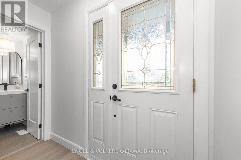 28965563/39-benlark-road/on-the-green/ottawa/ontario/K2J2L5_7