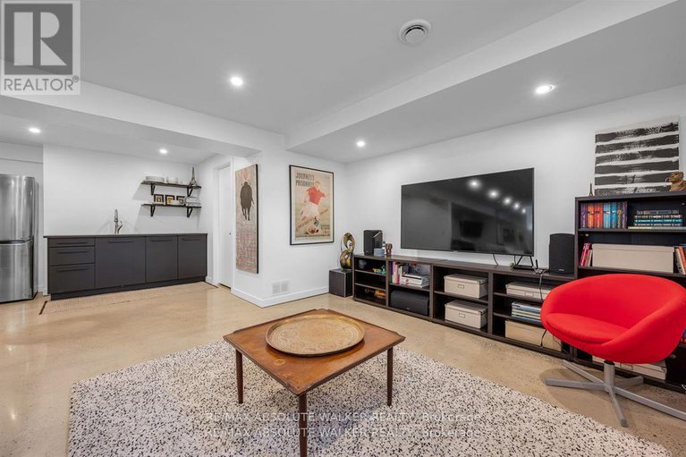28644323/107-joshua-street/mer-bleuebradley-estatesanderson-park/ottawa/ontario/K1W0A2_29