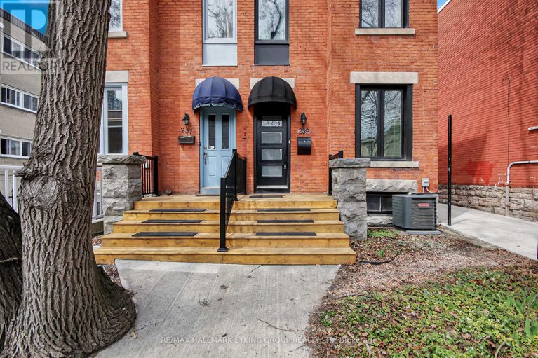 28220496/239-york-street/lower-town/ottawa/ontario/K1N5T9_2