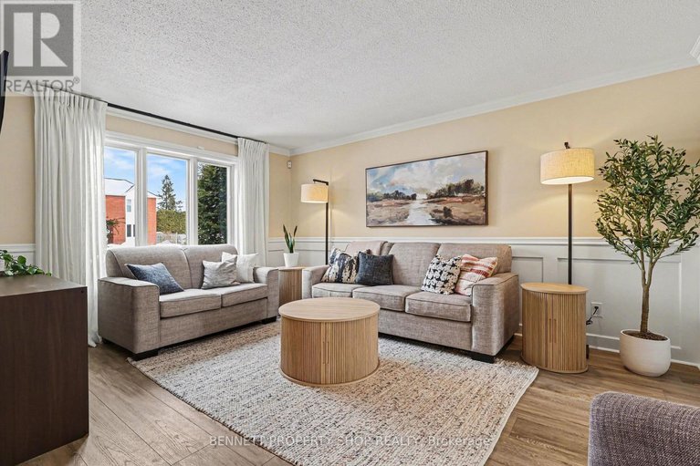 29404240/216-macdougall-street/village-of-russell/russell/ontario/K4R1A5_4