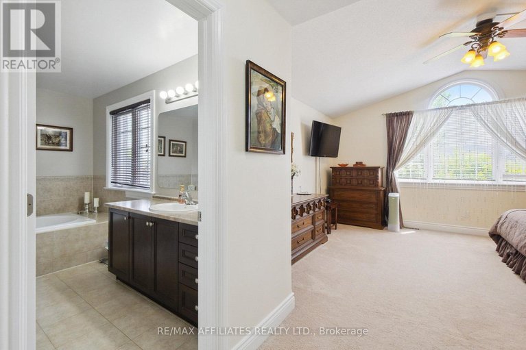 28426822/176-topaze-crescent/town-of-rockland/clarence-rockland/ontario/K4K0E2_28