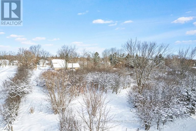 29212098/28-south-street/drummondnorth-elmsley-north-elmsley-twp/drummondnorth-elmsley/ontario/K7H2G1_40