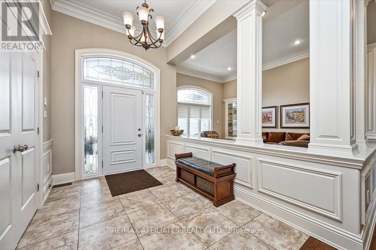 28568193/1530-creagan-court/cumberland-estates/ottawa/ontario/K4C0A5_4