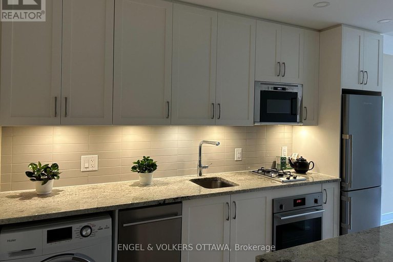 29074176/303-60-springhurst-avenue/ottawa-east/ottawa/ontario/K1S5V7_3