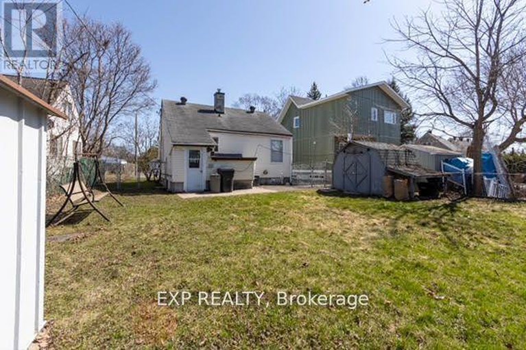 28390177/149-crerar-avenue/carlington/ottawa/ontario/K1Z7P4_22