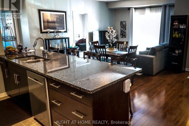 28861067/68-sternes-private/springridgeeast-village/ottawa/ontario/K4A0X8_7