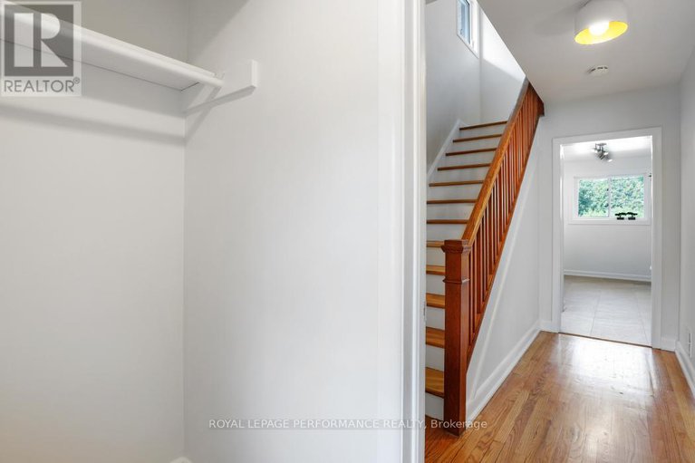 28854775/2265-iris-street/kenson-park/ottawa/ontario/K2C1C1_5