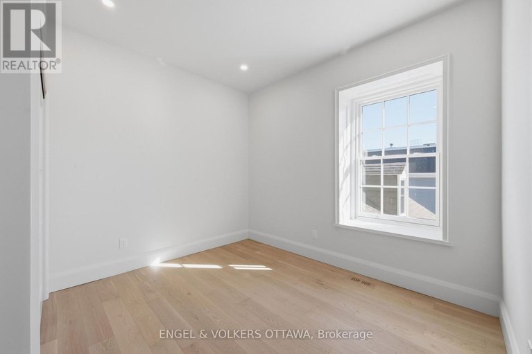 29649228/71-thomas-street/new-edinburgh/ottawa/ontario/K1M1M7_27