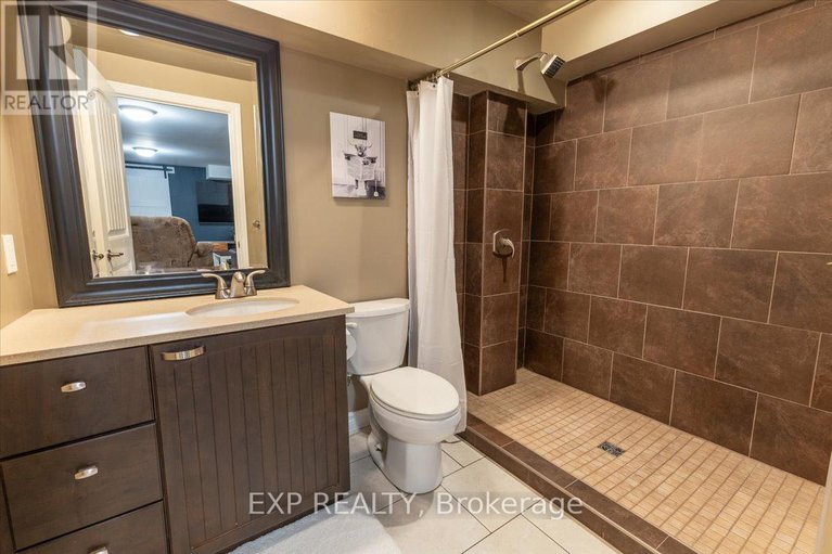 28879603/6719-deer-run-place/rideau-twp-s-of-reg-rd-6-w-of-mccordick-rd/ottawa/ontario/K0A2T0_38