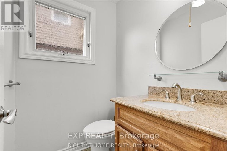 29506603/3142-dumaurier-avenue-e/fairfield-heights/ottawa/ontario/K2B8R1_17