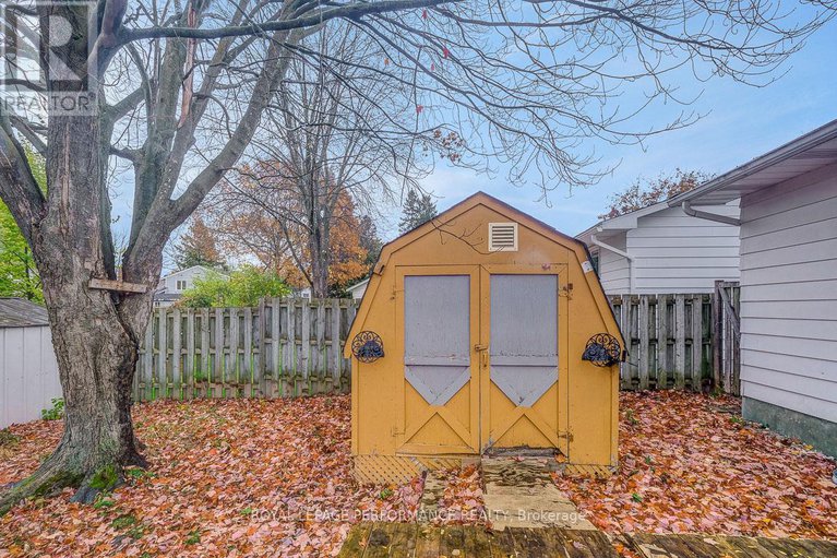 29066591/741-eastvale-drive/beacon-hill-north/ottawa/ontario/K1J6Z8_42