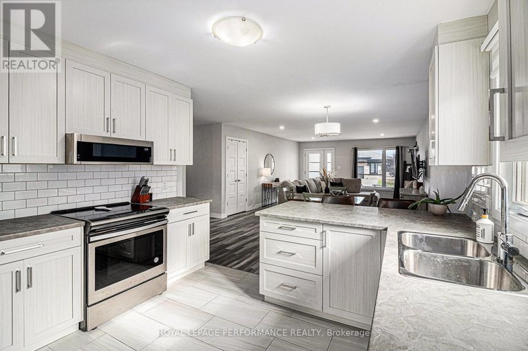 29474543/8-brittany-street/north-stormont-finch-twp/north-stormont/ontario/K0A1R0_10