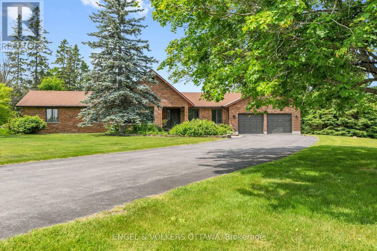 29037434/102-delaney-drive/huntley-ward-south-west/ottawa/ontario/K0A1L0_1