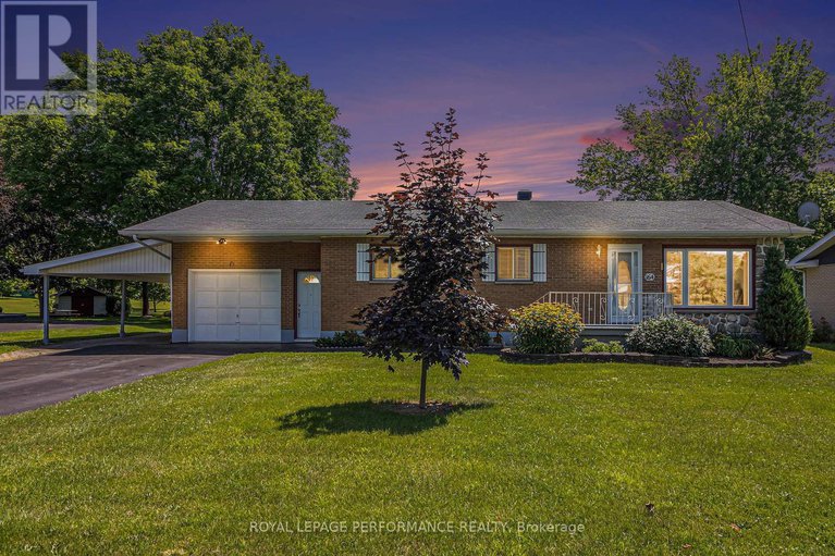28651458/164-mccormick-road/alexandria/north-glengarry/ontario/K0C1A0_2