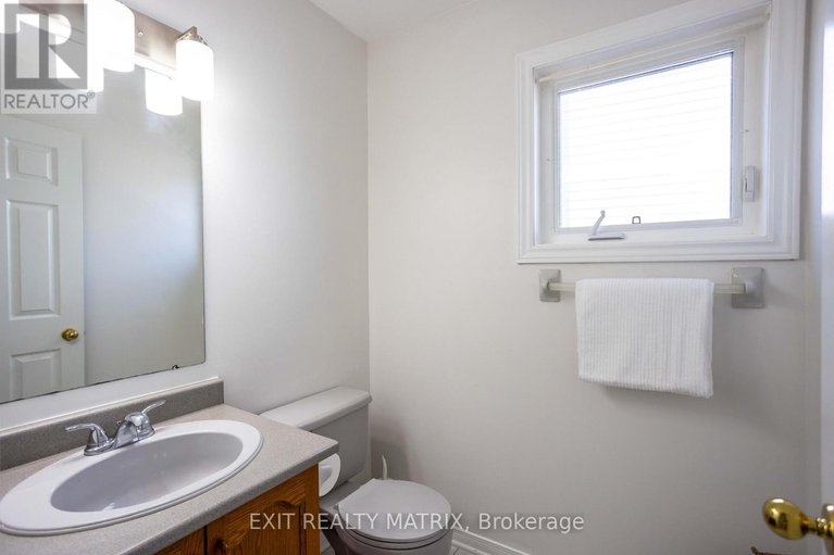 29648463/1458-shawinigan-street/fallingbrookridgemount/ottawa/ontario/K4A2N2_5