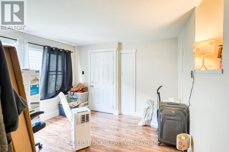 28568795/33a-and-33b-napoleon-street/carleton-place/carleton-place/ontario/K7C2X4_33