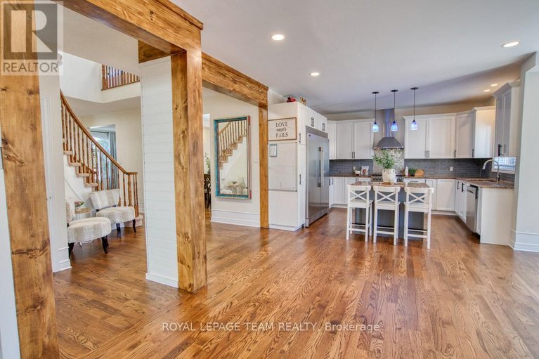 29646083/13-shannondoe-crescent-w/bridlewood/ottawa/ontario/K2M2H1_20