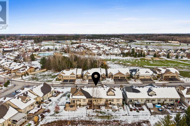 29258505/239-royal-landing-gate/north-grenville-twp-kemptville-south/north-grenville/ontario/K0G1J0_34