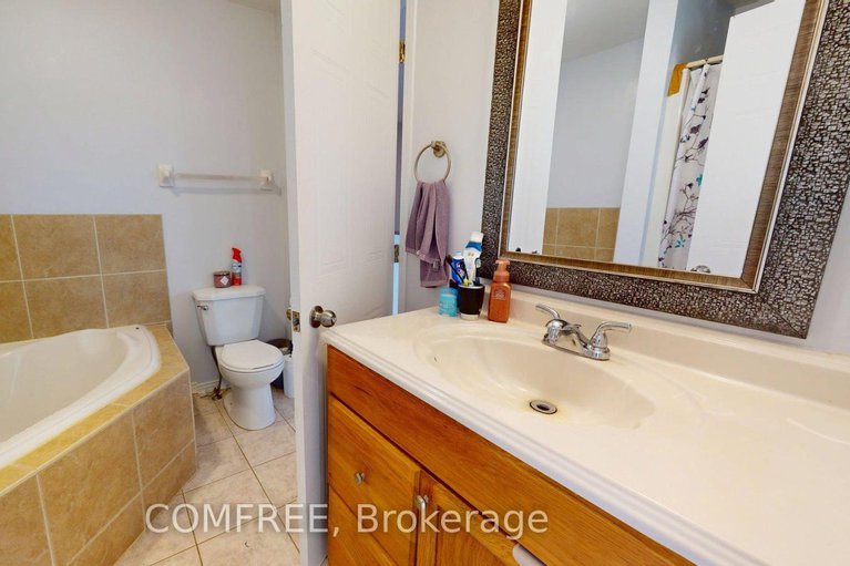 28538699/783-nesting-way/fallingbrookgardenway-south/ottawa/ontario/K4A3X6_11