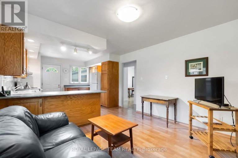 28614426/207-curry-street/kemptville/north-grenville/ontario/K0G1J0_16