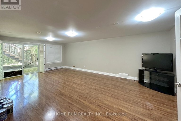 29592563/35-blue-heron-court/rockcliffe/ottawa/ontario/K1L8J7_37