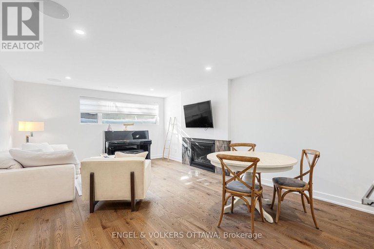 29349449/508-roosevelt-avenue/mckellarhighland/ottawa/ontario/K2A1Z8_36