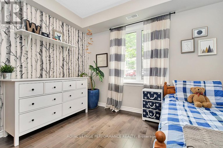 28641852/2-66a-tipperary-private/longfields/ottawa/ontario/K2J2T3_13