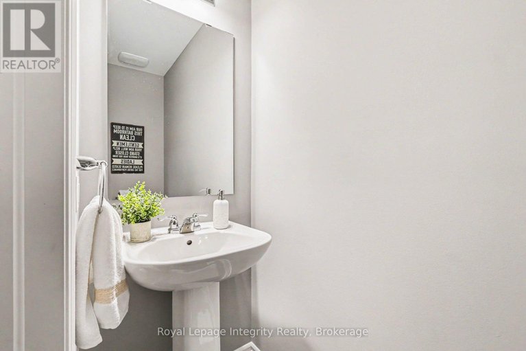 29598898/530-cope-drive/emerald-meadowstrailwest/ottawa/ontario/K2V0N8_16