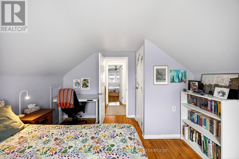 29674968/166-wesley-avenue/westborohampton-park/ottawa/ontario/K1Z7A1_22