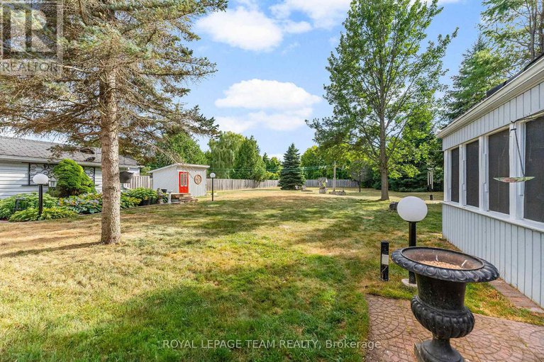 28771739/591-bellamy-road/mcnabbraeside-twps/mcnabbraeside/ontario/K0A2X0_24