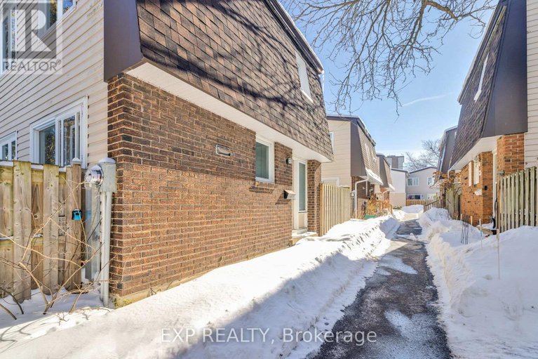 29362333/99-3260-southgate-road/south-keys/ottawa/ontario/K1V8W9_1