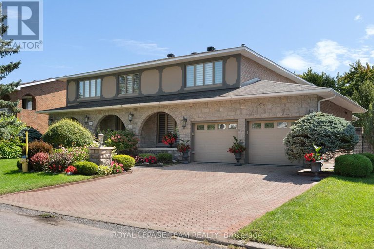28150557/10-nancy-avenue/sheahan-estatestrend-village/ottawa/ontario/K2H8L4_1