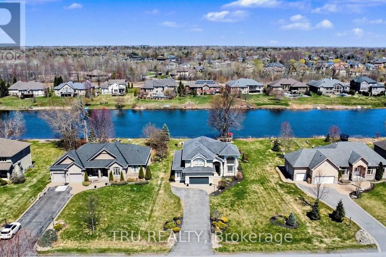 29673244/6796-suncrest-drive/greely/ottawa/ontario/K4P0B2_2