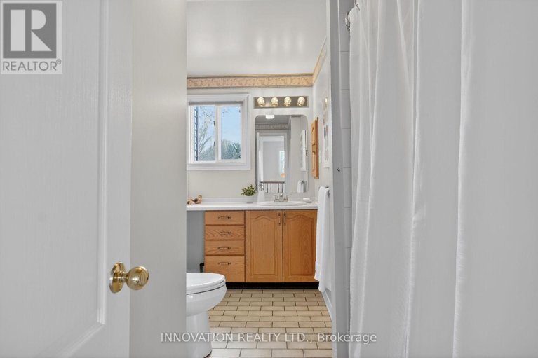 29674454/1698-teakdale-avenue/chapel-hill/ottawa/ontario/K1C6M4_28