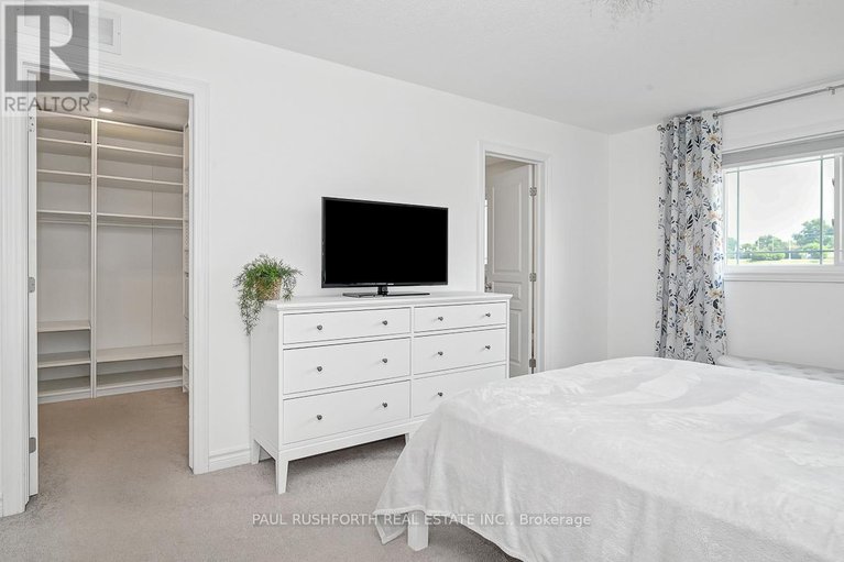 28623719/512-barrick-hill-road/emerald-meadowstrailwest/ottawa/ontario/K2M0B5_19