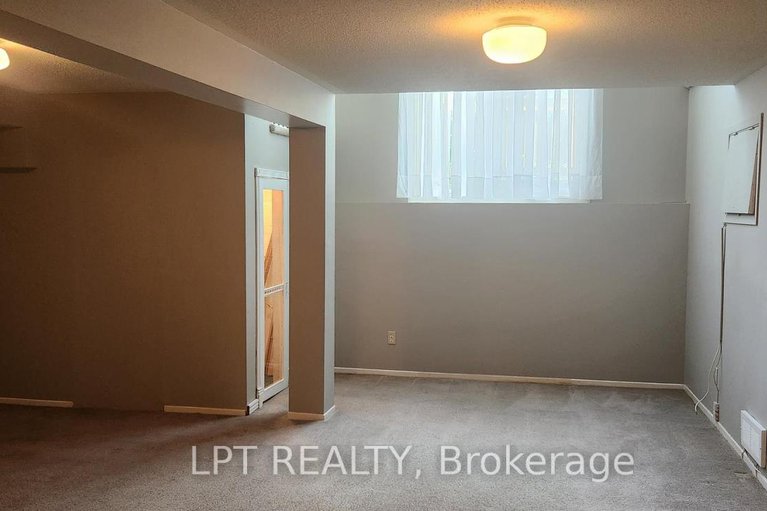 28763963/148-pickwick-drive/cedargrovefraserdale/ottawa/ontario/K2J3C8_18