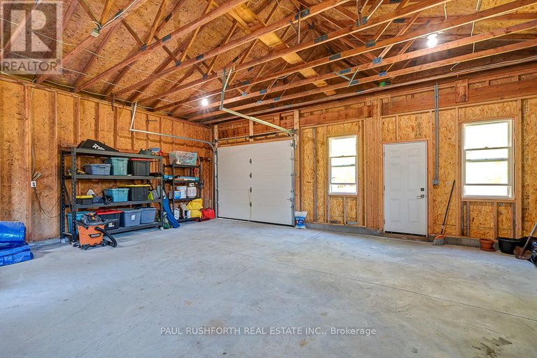 28933934/15-richland-drive/goulbourn-twp-from-franktown-rdsouth-to-rideau/ottawa/ontario/K0A2Z0_44