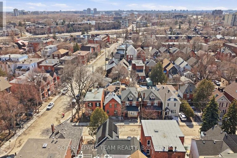 29685322/10-lewis-street/ottawa-centregolden-triangle/ottawa/ontario/K2P0S3_29