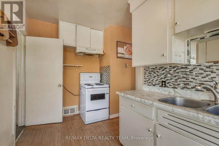 29645620/1242-vancouver-avenue/ellwood/ottawa/ontario/K1V6V3_13