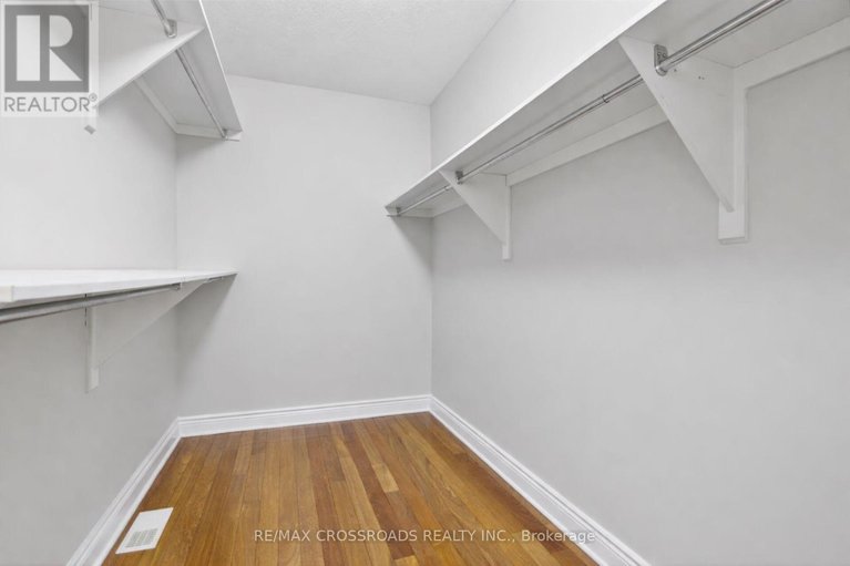 29588901/10-tierney-drive/longfields/ottawa/ontario/K2J4W2_43