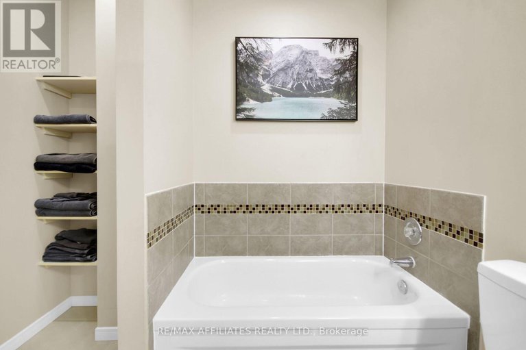 28860482/74-markland-crescent/barrhaven-east/ottawa/ontario/K2G5Z6_27