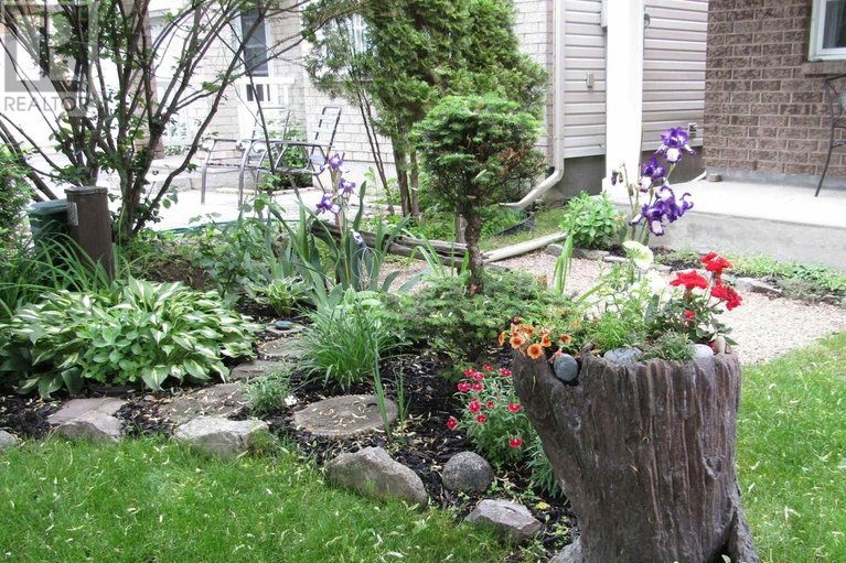 29405878/176-windhurst-drive/barrhaven-east/ottawa/ontario/K2G6J4_32