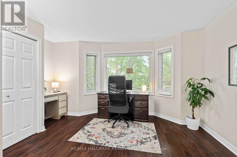 28457131/1340-guthrie-street/leslie-park/ottawa/ontario/K2H1G8_27