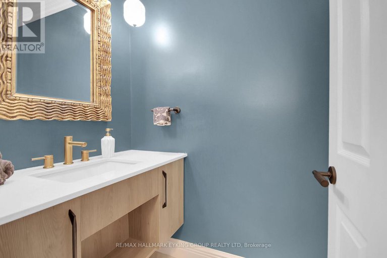 28224852/19-campfield-court/pineglencountry-place/ottawa/ontario/K2E7X8_24