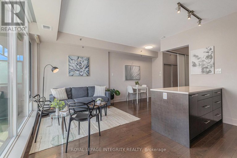 28767931/304-98-richmond-road/westborohampton-park/ottawa/ontario/K1Z0B2_11