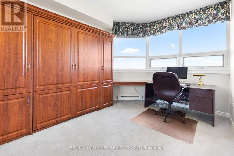 29018589/2403-1480-riverside-drive/riverview-park/ottawa/ontario/K1G5H2_14