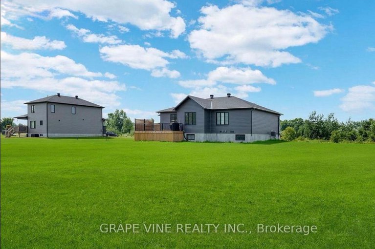 29432305/106-maplestone-drive/north-grenville-twp-kemptville-east/north-grenville/ontario/K0G1J0_38